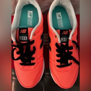 Women’s New Balance sneakers